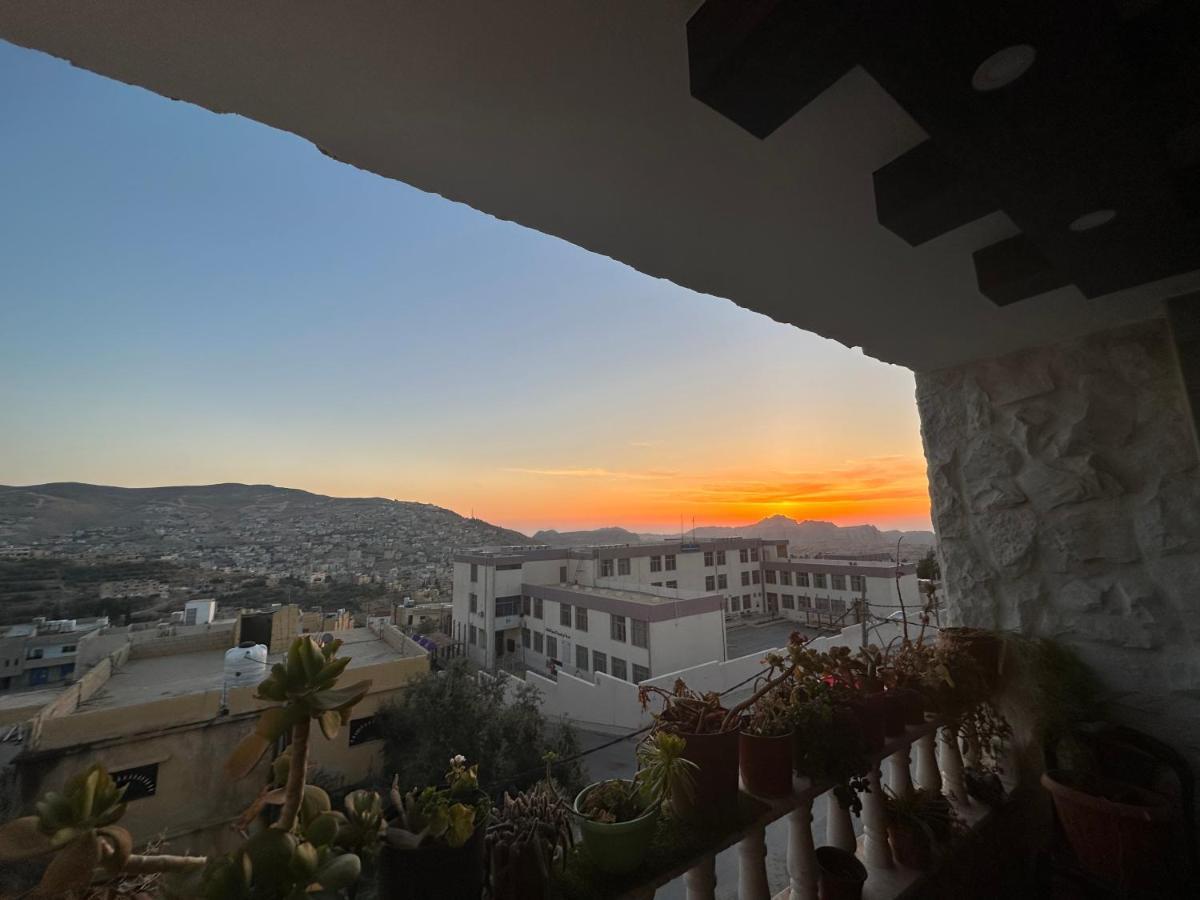 Petra View Flat Hotel Wadi Musa Luaran gambar